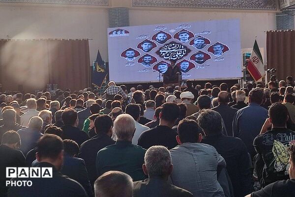 طنین یاد و نام شهدای مقاومت در مصلای شهرستان قدس
