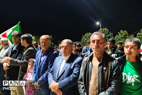 دیشموکی‌ها همچنان پای کار انقلاب
