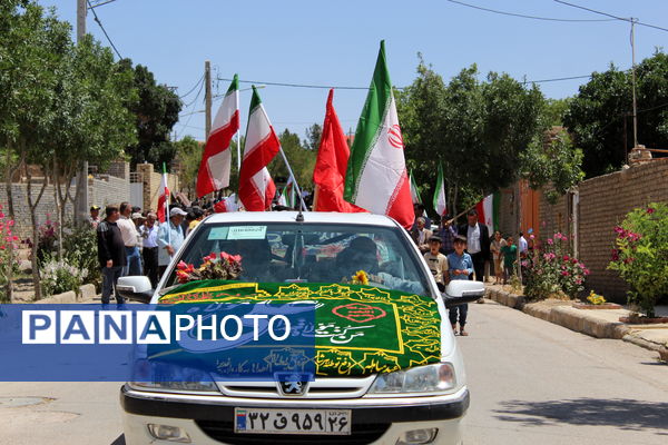 شادپیمایی مردم شهر درق پس از عملیات وعده صادق 3 در روز عید غدیر
