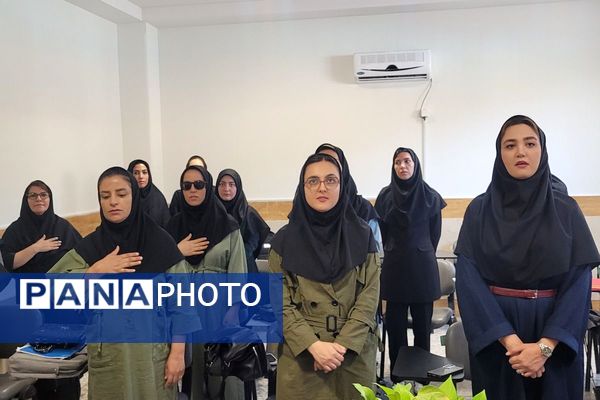 جلسه شورای معلمان دبیرستان نمونه دولتی ولایت