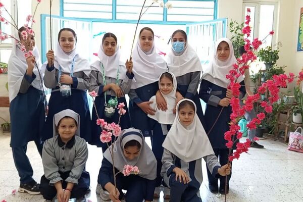 شکوفه‌های لبخند در لردگان نوید سالی پربار در مدارس نیایش و مهرآفرین