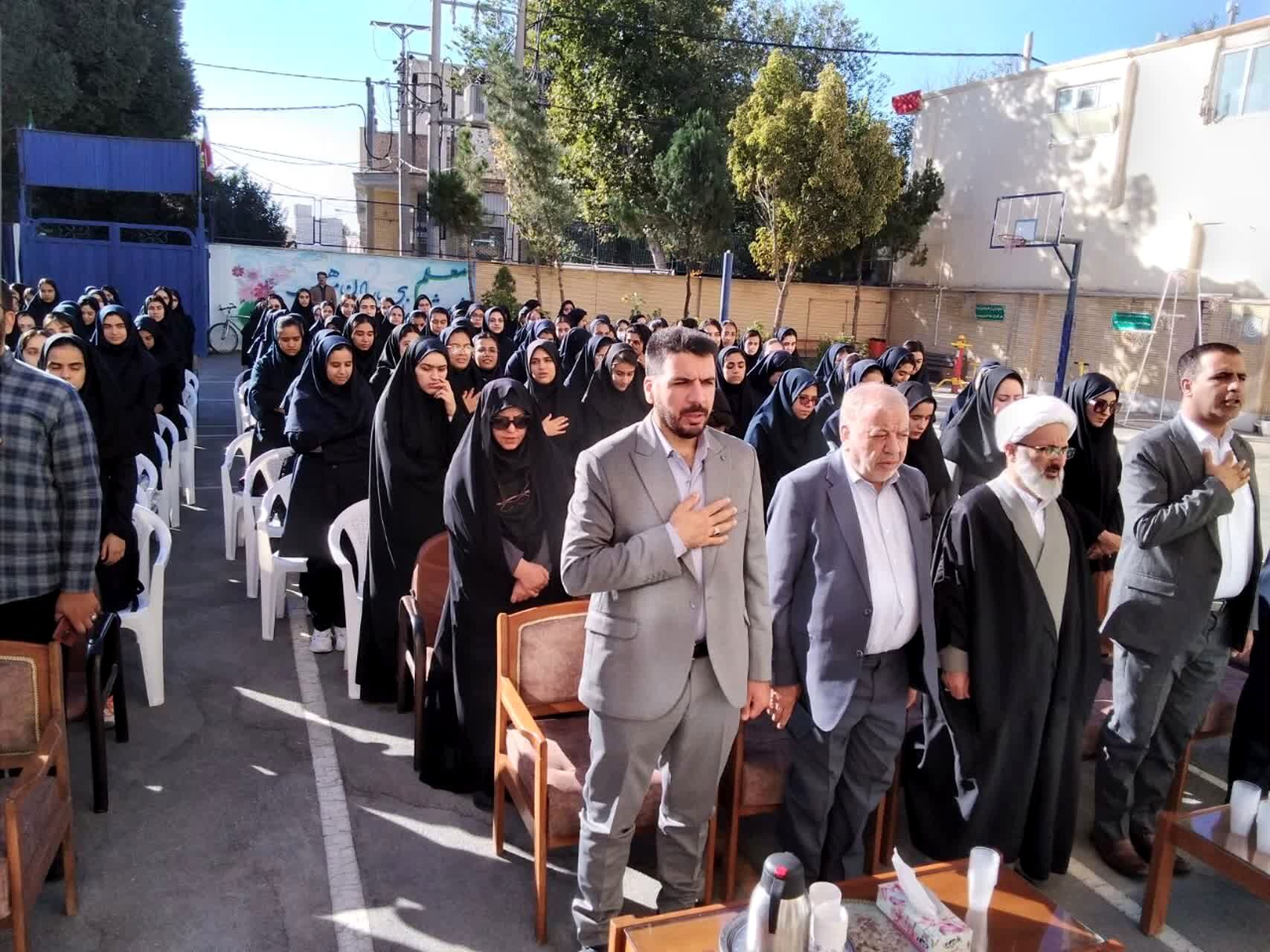 گزارش خبرنگار پانا  از روند آماده سازی دبستان پسرانه شهیدان اتفاقی 