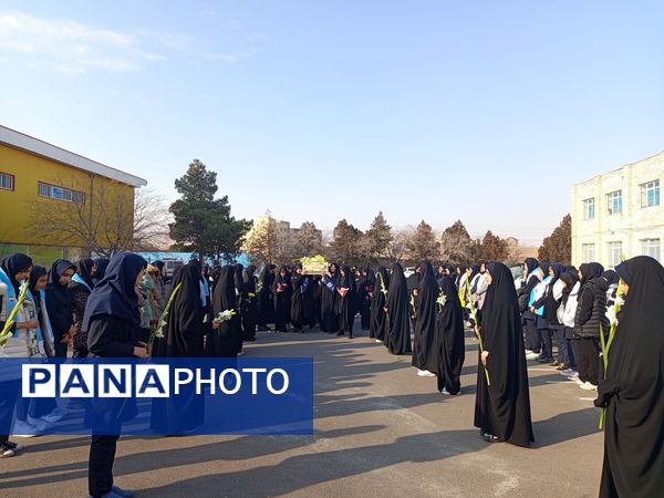 وداع شور انگیز با شهید گمنام در مدارس شهرستان اسکو