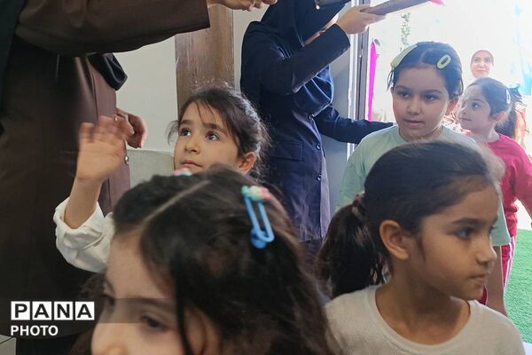  جشن شکوفه‌ها در مجتمع آموزشی سمأ دخترانه شهرری