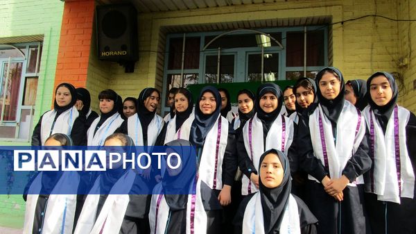  ویژه برنامه ولادت حضرت زینب(س) و روز پرستار در دبیرستان دخترانه استقلال‌ناحیه یک کرج
