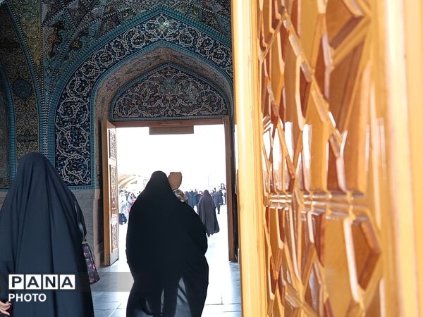حرم ضامن آهو در آغازین روز دهه کرامت