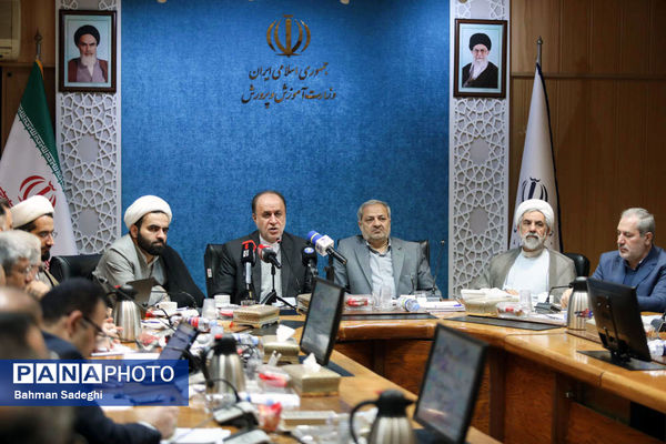 جلسه کمیته فرهنگیان و دانش آموزی ستاد دهه فجر