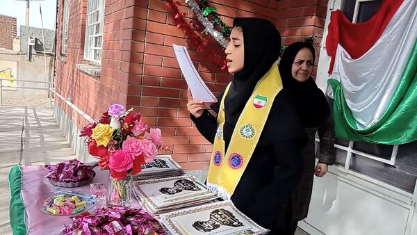 جشن میلاد منجی عالم بشریت در دبیرستان مادر مهربان خلیل آباد