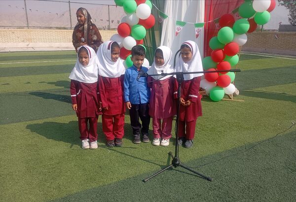 جشن دهه فجر در روستای لاور فین