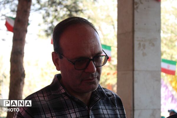 طنین(گام دوم انقلاب) در زنگ پیشتازان؛آغاز دوباره عهد نسل آینده با آرمان های انقلاب اسلامی