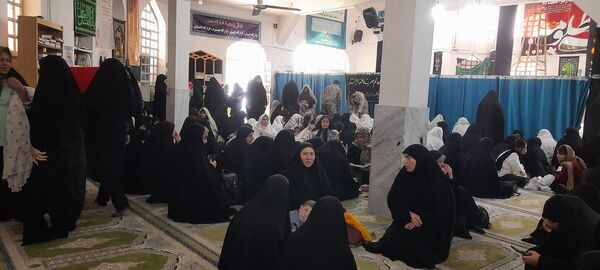 اجتماع بزرگ نوجوانان و جوانان بسیج در نماز جمعه