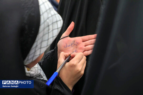 سخنرانی رئیس جمهور در جمع راهپیمایان ۲۲ بهمن