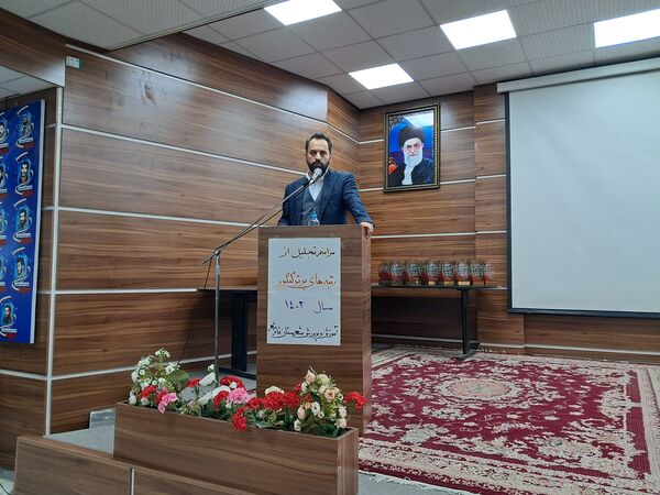 تجلیل از برترین‌های کنکور در قائمشهر
