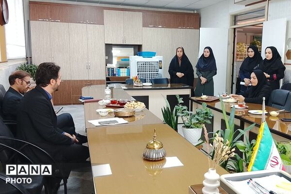از نیمکت‌های مدرسه تا ماندگاری در تاریخ؛ مهر با یاد دانش‌آموزان میناب