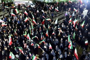 ما به آرمان های انقلاب وفادار هستیم