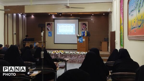 گردهمایی  رؤسای اتحادیه انجمن اسلامی دانش آموزان شهرستان زاوه