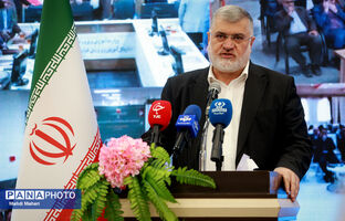 ‌هوشمندسازی 2600 کلاس درس با تجهیزات نوین در تهران/ آغاز احداث ۲۵۰ مدرسه/ ارتقای 7 پله‌ای استان تهران از نظر سرانه فضای آموزشی