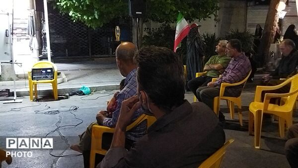 کافه گفتگوی حسینیه امام خمینی در نود و نهمین شب 