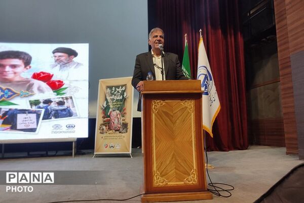 توزیع یک‌هزار بسته تحصیلی در جشن عاطفه‌های شهرقدس