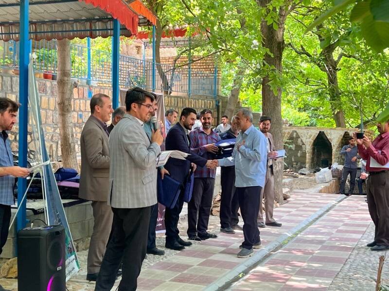 مراسم تجلیل از همکاران فعال حوزه پرورشی شهرستان‌های مانه و سملقان در بوم گردی زو علیا