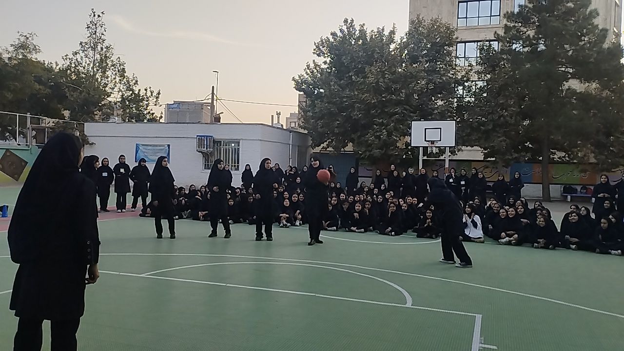 افتتاحیه المپیاد ورزشی در دبیرستان مستوفق