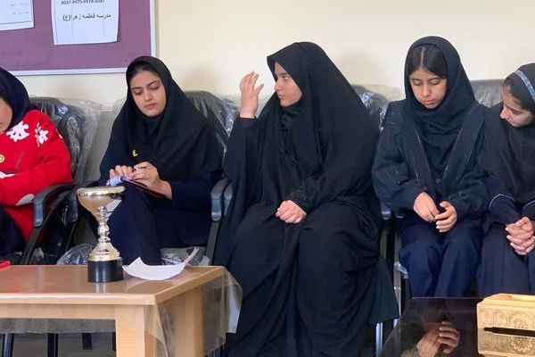 شورای دانش‌آموزی عامل پویایی و نشاط مدارس است