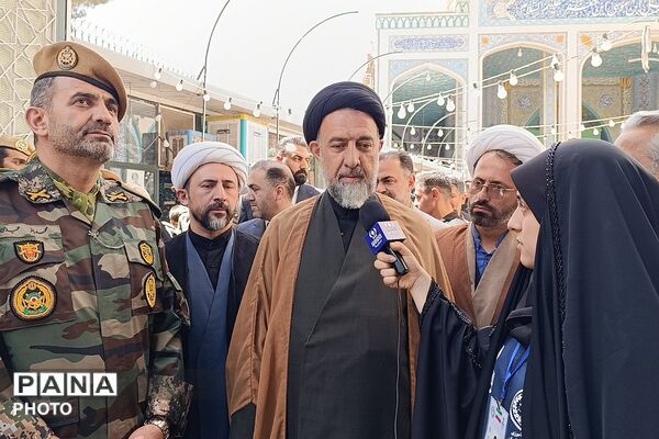 خرمشهرِ خدمت» در شهریار؛ مسئولان با لاله‌های گلزار پیمان بستند