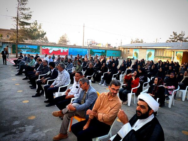 اولین جلسه انجمن اولیا و مربیان دبیرستان میثاق