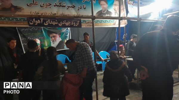 موکب  شهدای روستای آهوان در پنجاه و هشتمین شب 