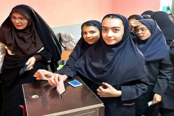 انتخابات شورای دانش‌آموزی در مدرسه شهید جواهری۲ مشهد