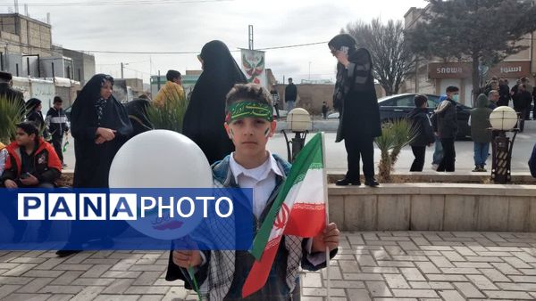 مردم خرم‌بید با حضور حماسی خود در راهپیمایی 22 بهمن دشمن را مأیوس کردند