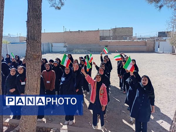 گرامیداشت سیزده آبان در دبیرستان مادرمهربان خلیل آباد