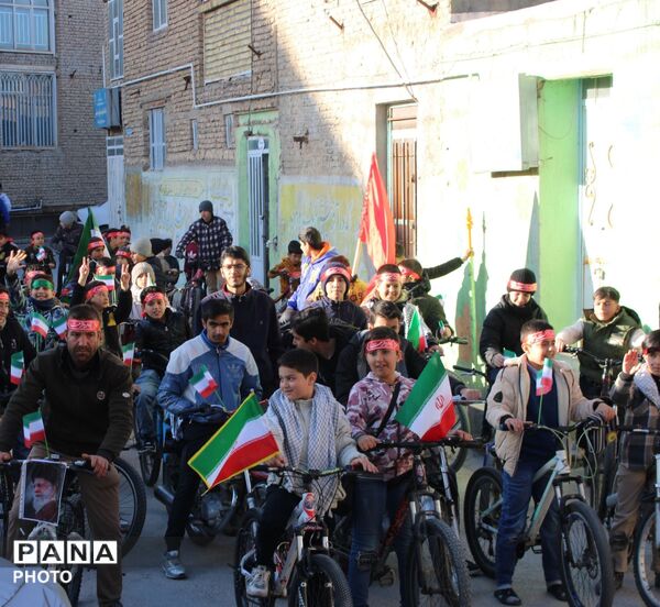 اجتماع بزرگ دوچرخه سواران و موتور سواران در کبودرآهنگ