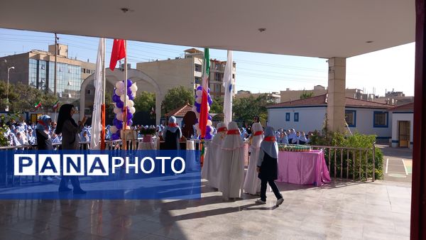 آغاز بهار تعلیم وتربیت در دبستان آرمینه مصلی نژاد ناحیه ۶