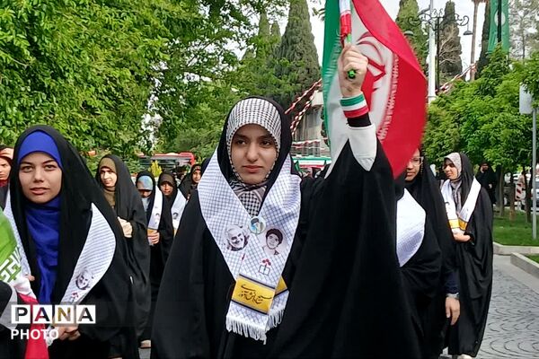 اجتماع دختران جان فدای ایران در شیراز