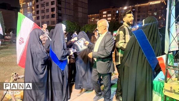 حماسه حضور شهروندان مشهدی کف خیابان های مشهد