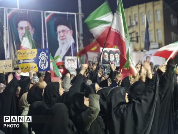 اجتماع مردمی حامیان انقلاب اسلامی در گلوگاه