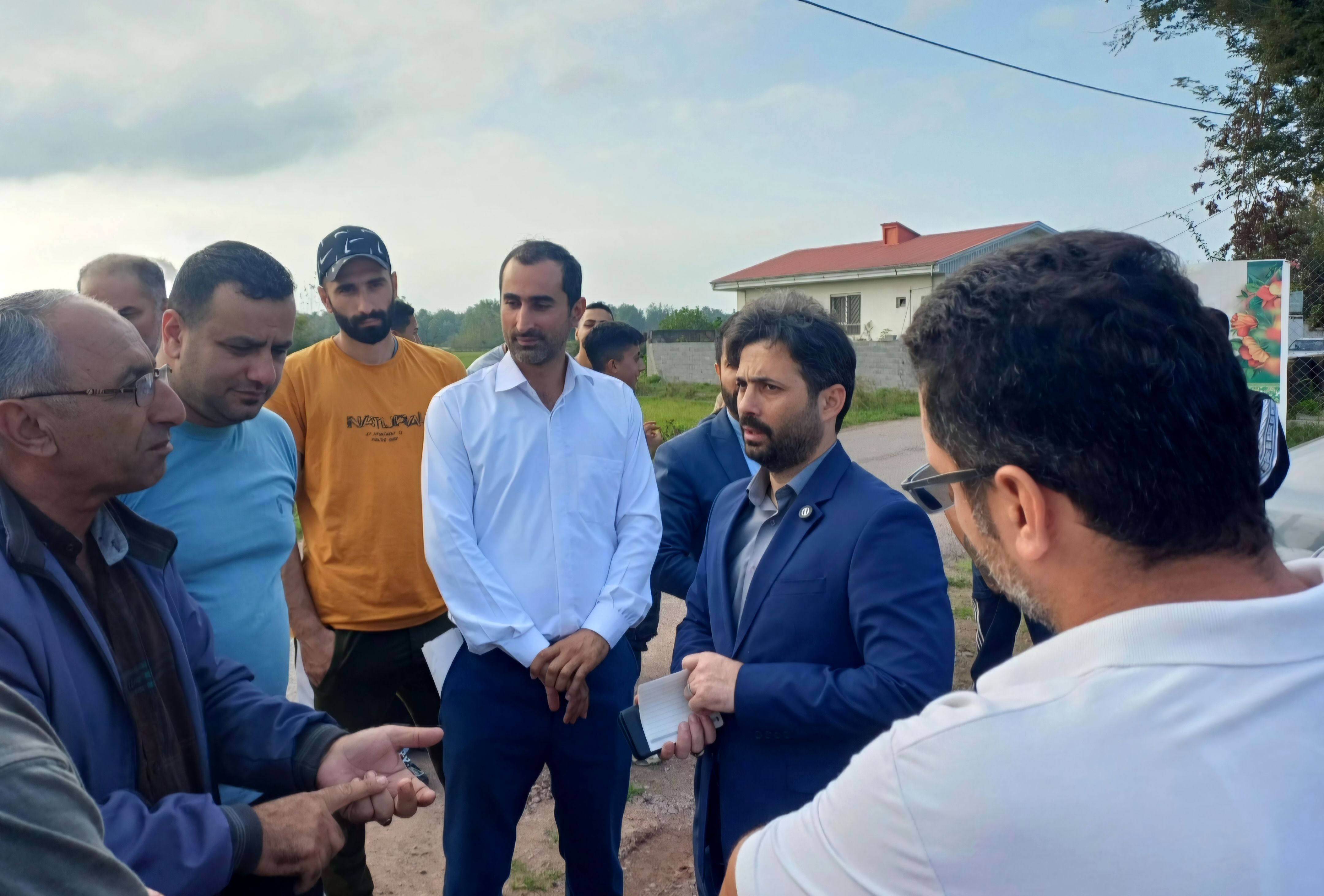 بازدید میدانی نماینده مجلس از باغچه بنه؛ نگاهی نزدیک به دغدغه‌های مردم