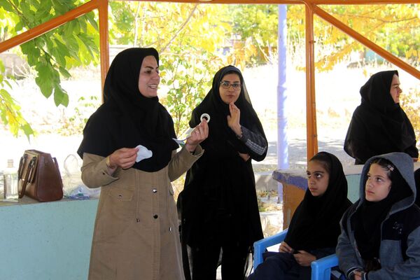 حضور دانش‌آموزان ناحیه یک شهرکرد و لاران در اردوی «طرح تمشک» 