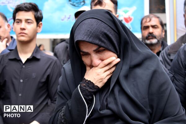 وداع با پیکر مطهر شهید فرشاد بنام در گلزار شهدا نیشابور 