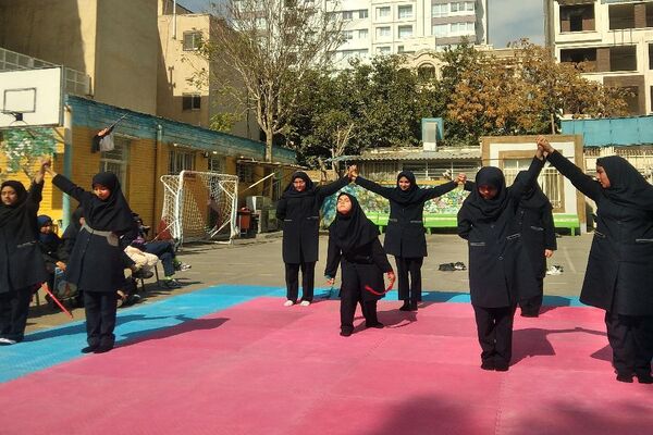 المپیاد درون مدرسه‌ای دبیرستان شاهد تکتم