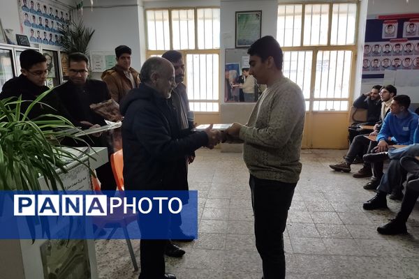 جشن باشکوه مبعث در دبیرستان شاهد شهید بشارت