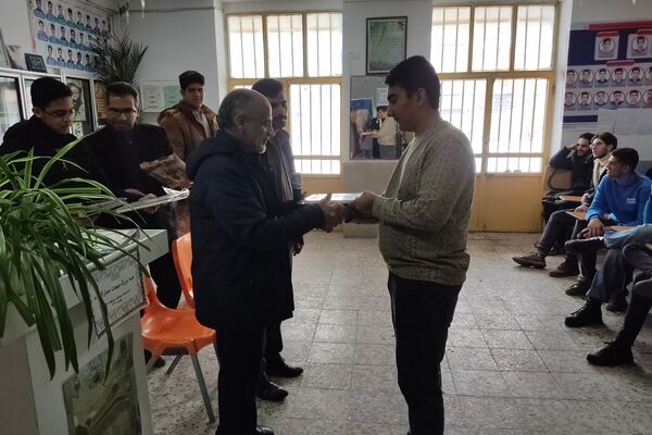 جشن باشکوه مبعث در دبیرستان شاهد شهید بشارت