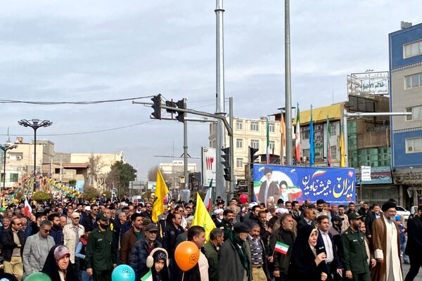 شور انقلابی در پیشوا، همه یکصدا برای ایران در 22 بهمن