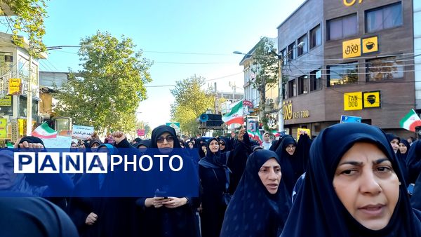 راهپیمایی ۱۳ آبان در قائمشهر