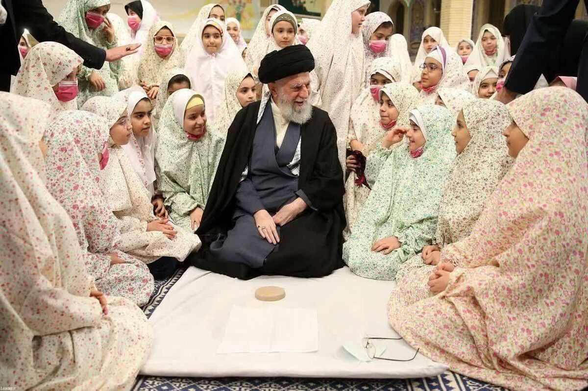 برای دخترانِ میناب 