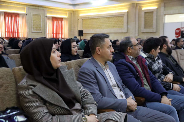 برگزاری جلسه رؤسای انجمن اولیا و مربیان مدارس شهرستان اسلامشهر