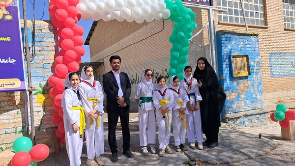 درخشش دختران فارسان بر قله مینی‌فوتبال کشور