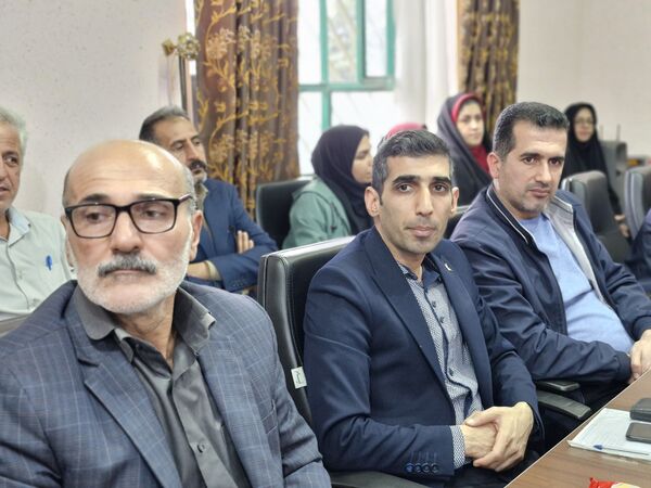 نشست شورای آموزش و پرورش در گلوگاه 