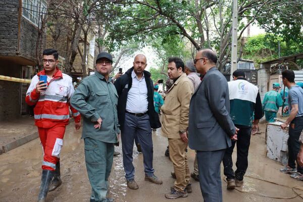 بازدید وزیر کشور از روند بازگشایی و خدمت‌رسانی در مناطق سیل‌زده مشهد